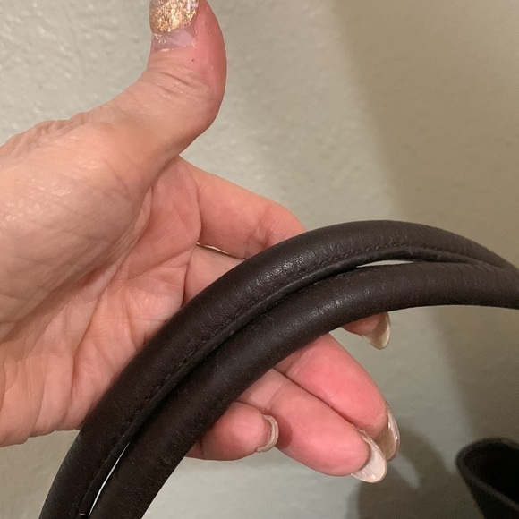 Gorgeous Cole Haan village tote - Picture 11 of 13